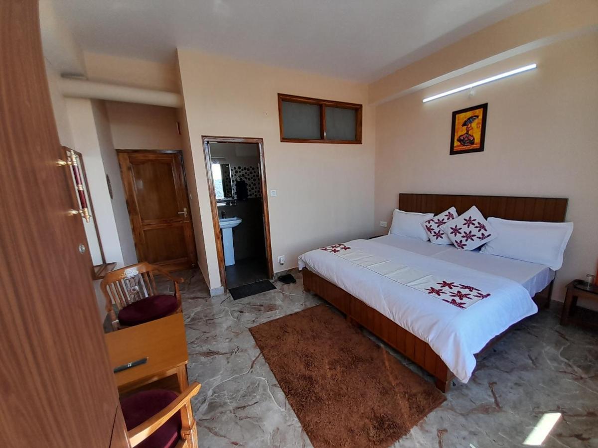 Apartamento Mountain And Peace Shimla Exterior foto