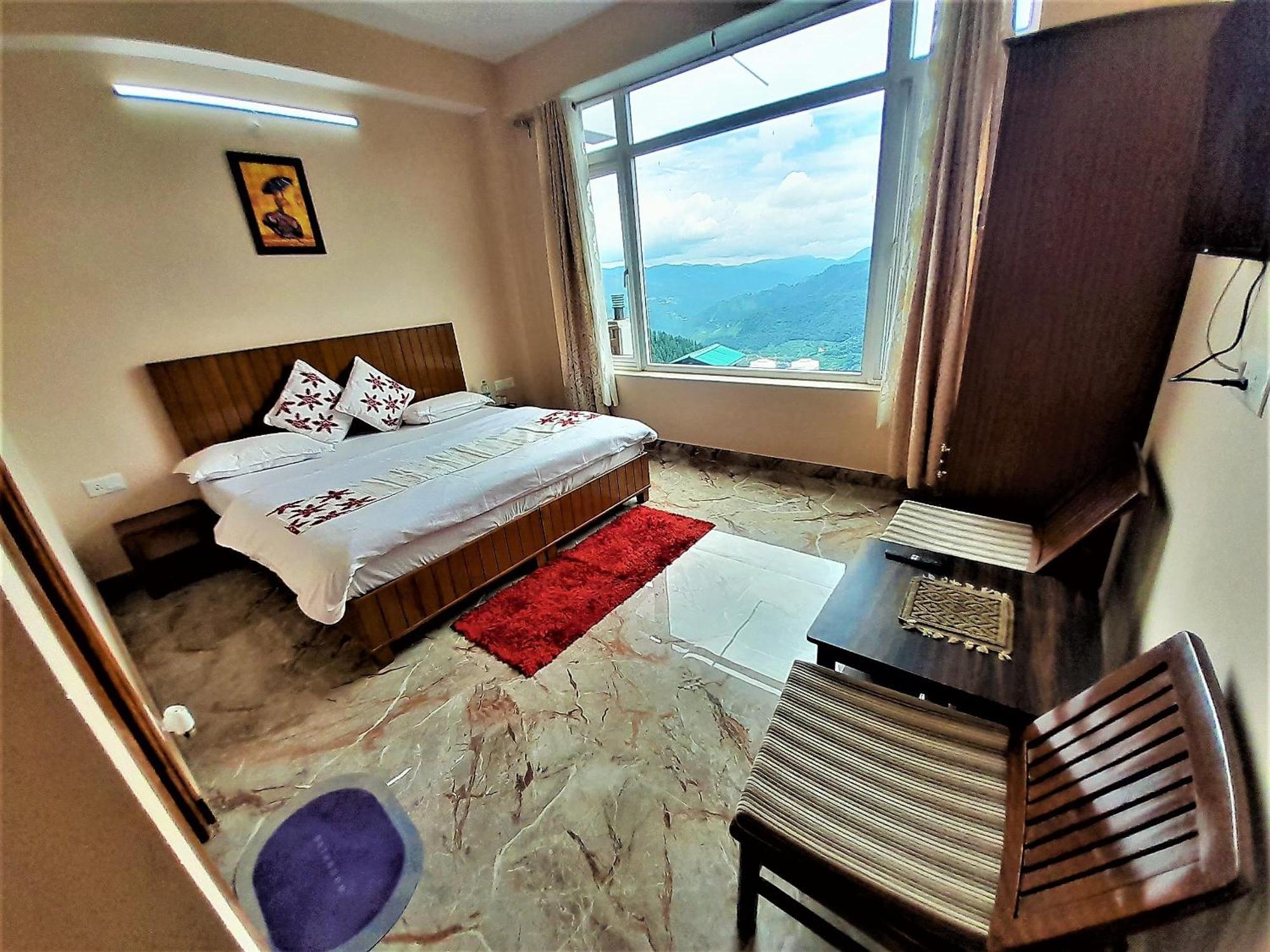 Apartamento Mountain And Peace Shimla Exterior foto