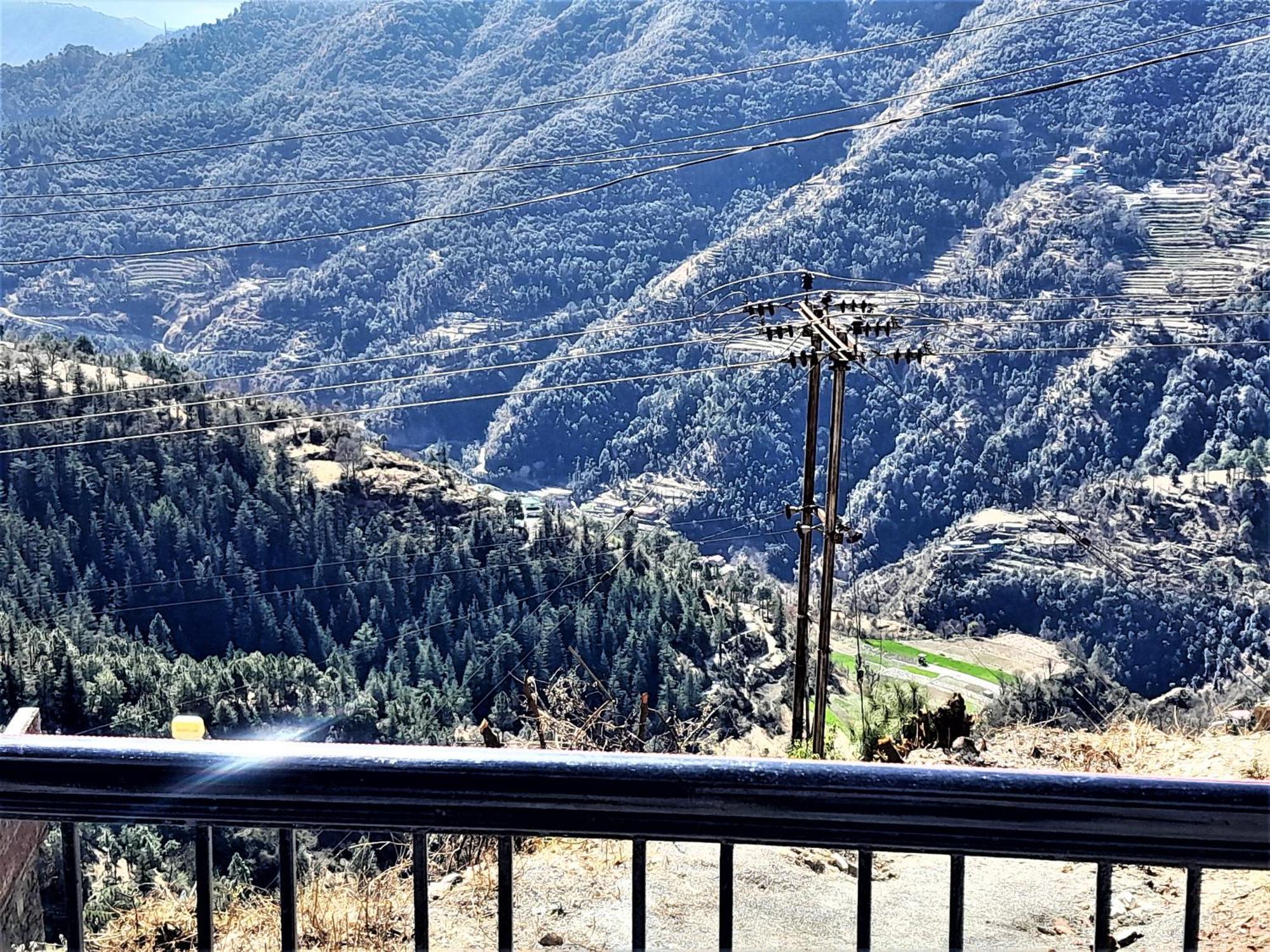 Apartamento Mountain And Peace Shimla Exterior foto