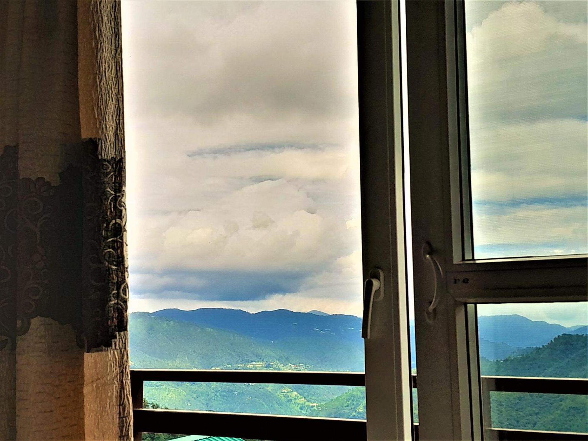 Apartamento Mountain And Peace Shimla Exterior foto